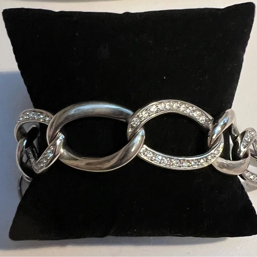 Premier Designs REGAL Clear CZ Circle Link 7